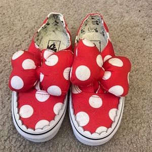 Minnie or Mickey Mouse vans